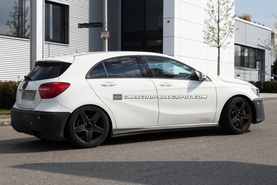 Компания Mercedes-Benz скоро выпустит полноприводный компакт